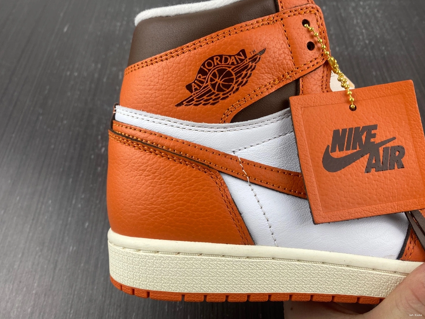 Air DO9369-101 High 1 WMNS OG “Starfish” Jordan 0924